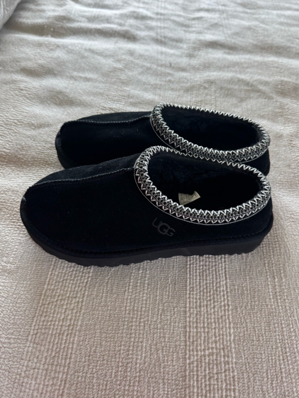 UGG Tasman suede Black Slip-On Suede clogs - Picture 3 of 8